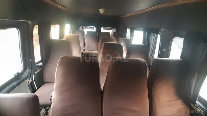 Ford Transit-5