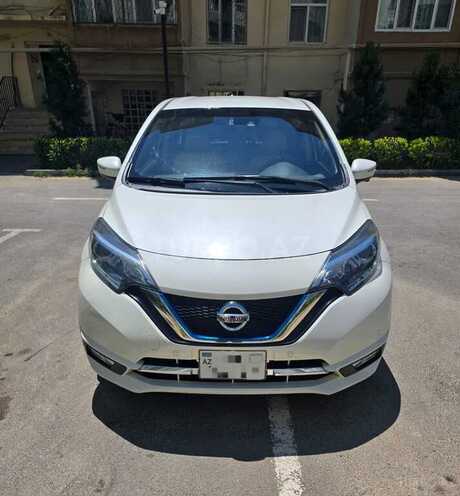 Nissan Note-1