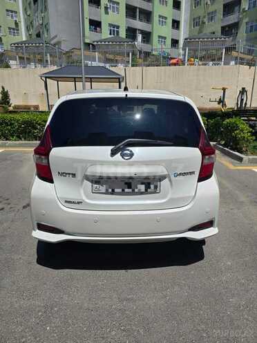 Nissan Note-2