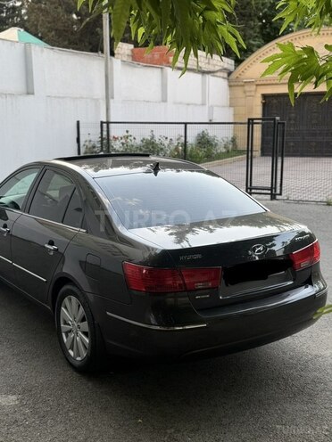 Hyundai Sonata-4