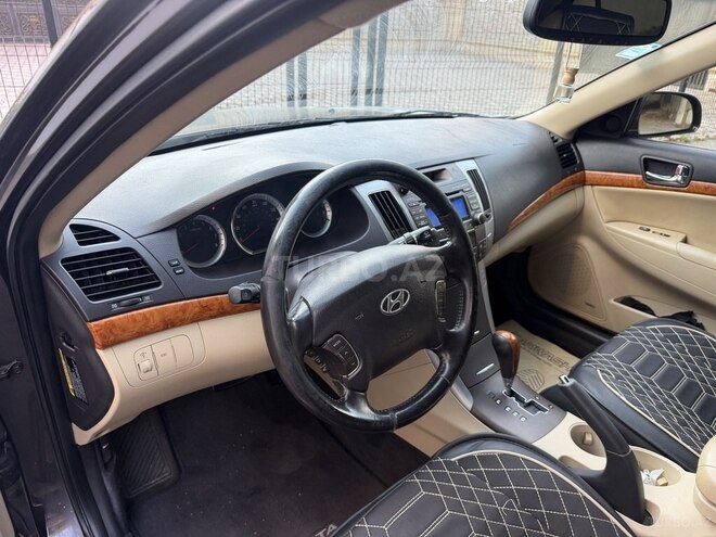 Hyundai Sonata-19