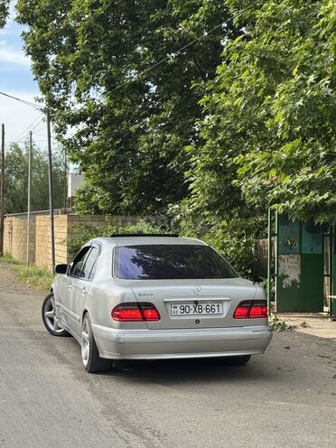 Mercedes E 280-14