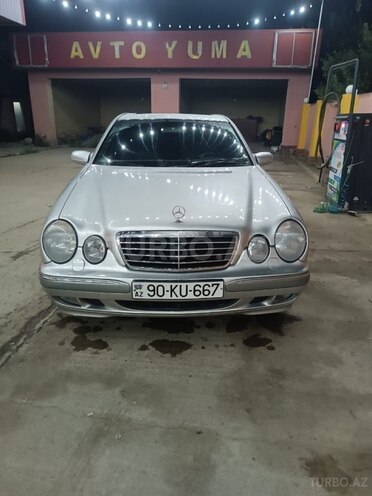 Mercedes E 280-1