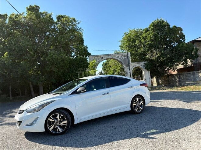 Hyundai Elantra-5