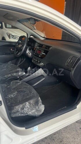 Kia Rio-16