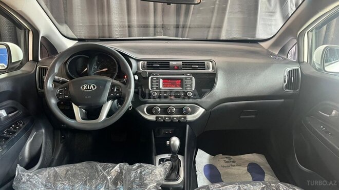 Kia Rio-15