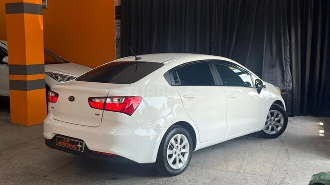 Kia Rio-14