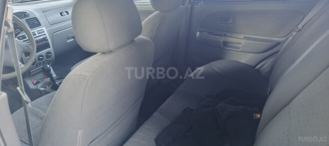 Kia Rio-5