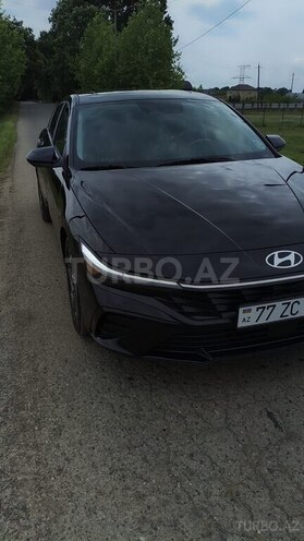 Hyundai Elantra-10