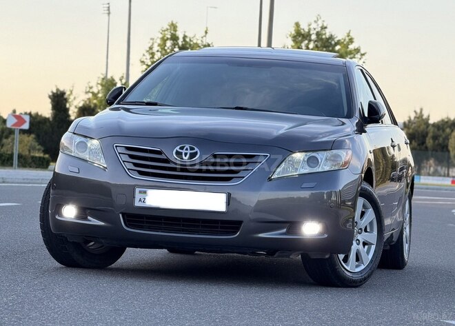 Toyota Camry-8