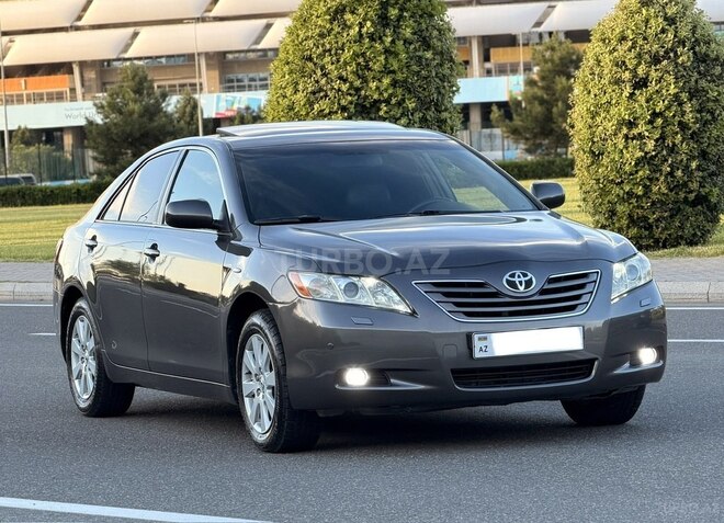 Toyota Camry-1