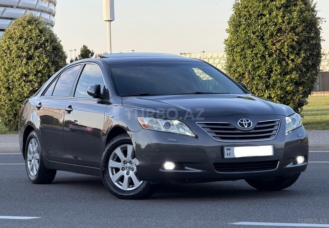 Toyota Camry-3