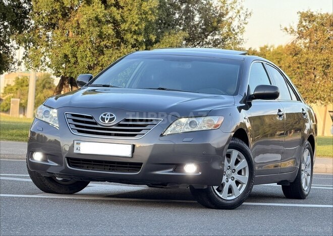 Toyota Camry-7