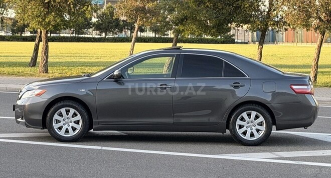 Toyota Camry-12