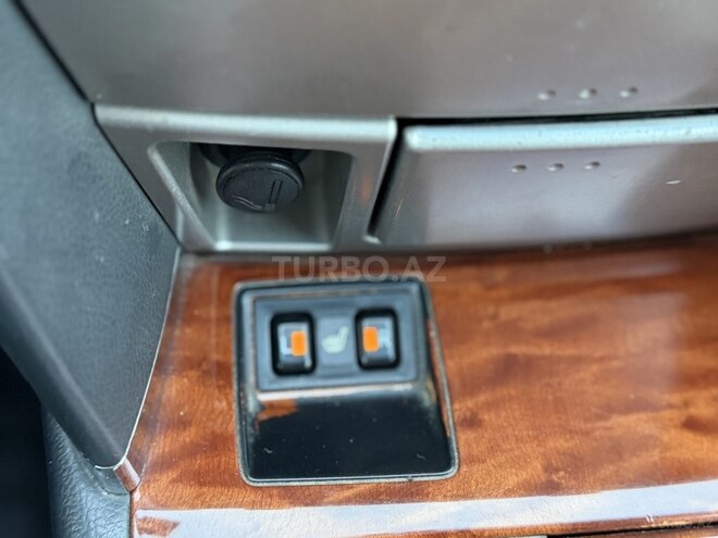 Toyota Camry-19