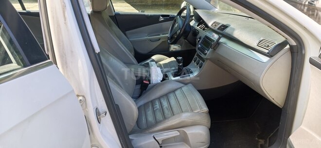 Volkswagen Passat-15