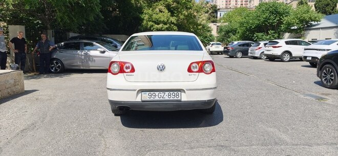 Volkswagen Passat-10