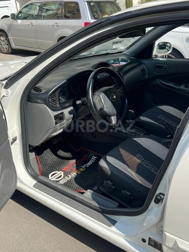 Nissan Sunny-9