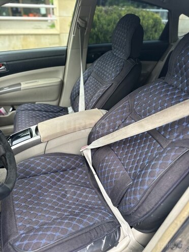Toyota Prius-6