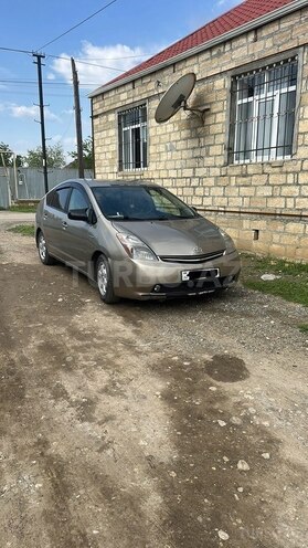 Toyota Prius-8