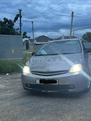 Toyota Prius-4