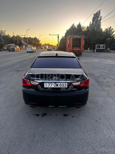 Hyundai Sonata-2