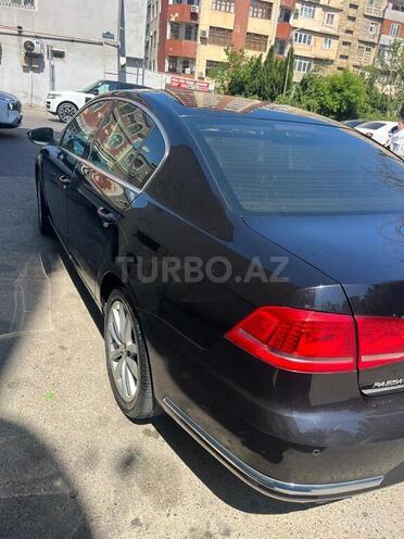 Volkswagen Passat-7