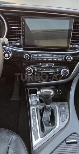 Kia K5-17