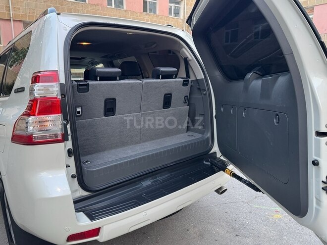 Toyota Land Cruiser Prado-18