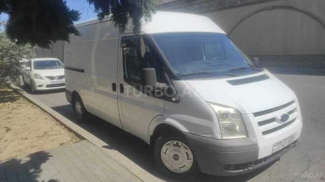 Ford Transit-5