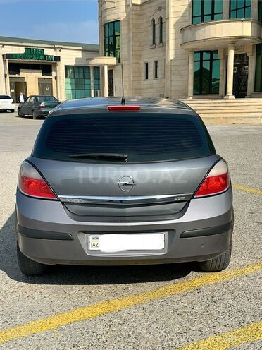 Opel Astra-2