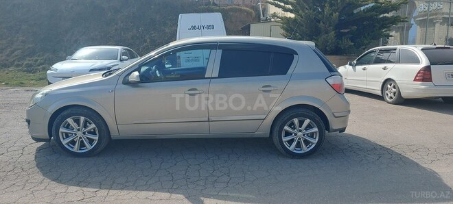 Opel Astra-10