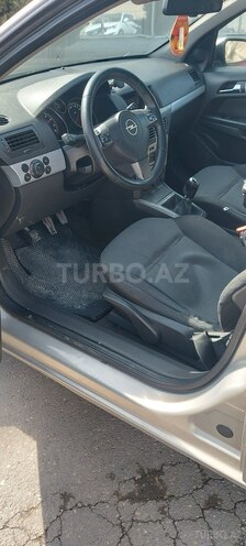 Opel Astra-12