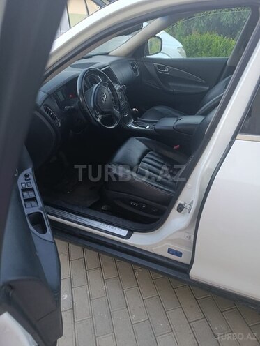 Infiniti FX35-6