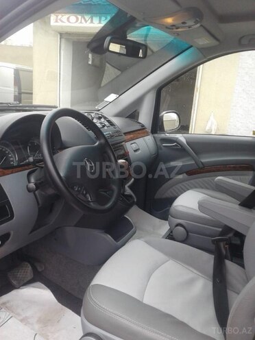 Mercedes Viano-4