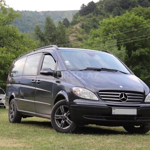Mercedes Viano-1