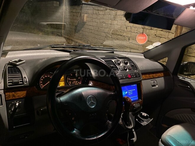 Mercedes Viano-7