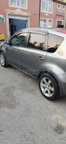 Nissan Note-7