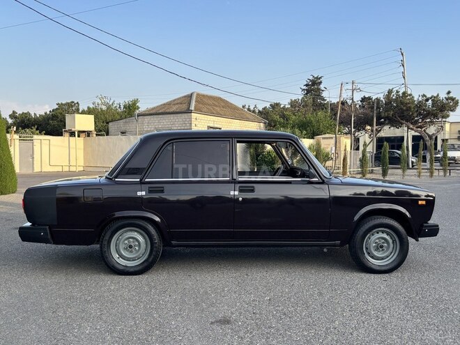 LADA (VAZ) 2107-5