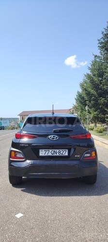 Hyundai Kona-11