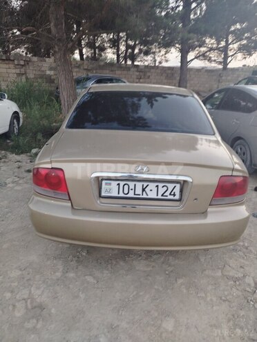 Hyundai Sonata-2