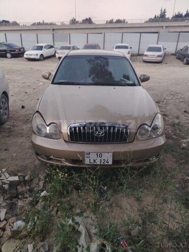 Hyundai Sonata-1