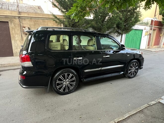 Lexus LX 570-12