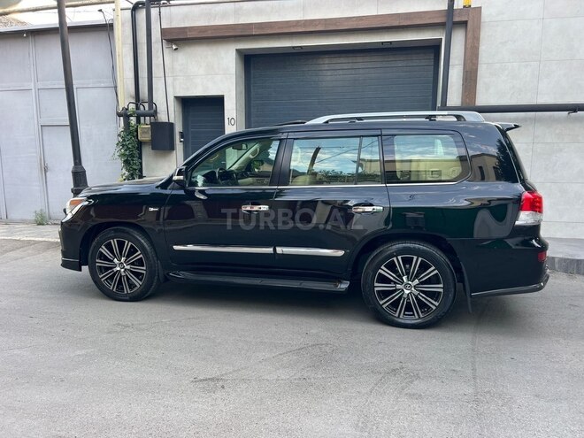 Lexus LX 570-13