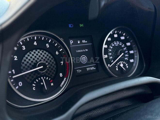 Hyundai Elantra-11