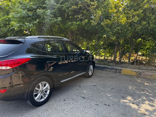 Hyundai ix35-5