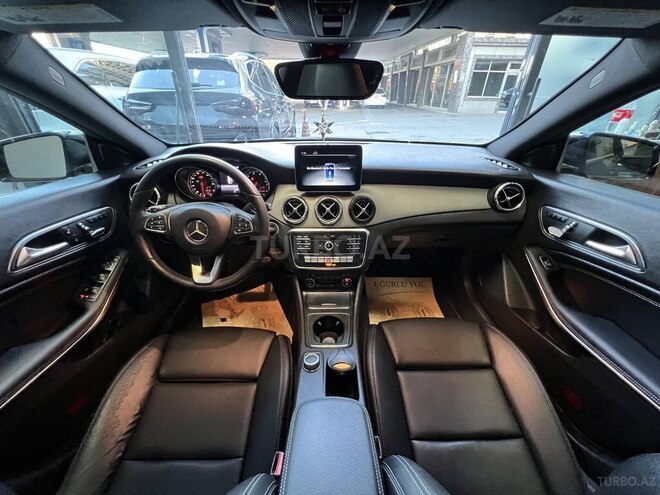 Mercedes CLA 250-13