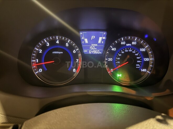 Hyundai Accent-5
