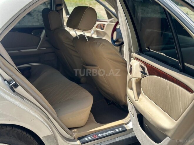 Mercedes E 320-10