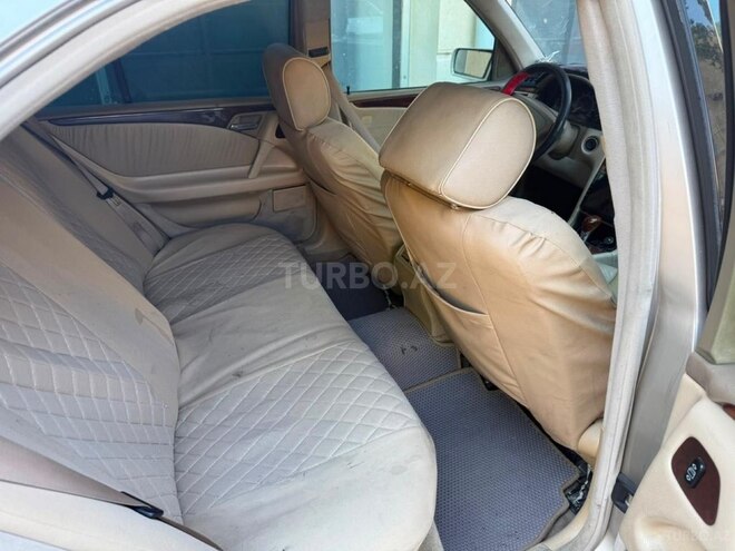 Mercedes E 320-12